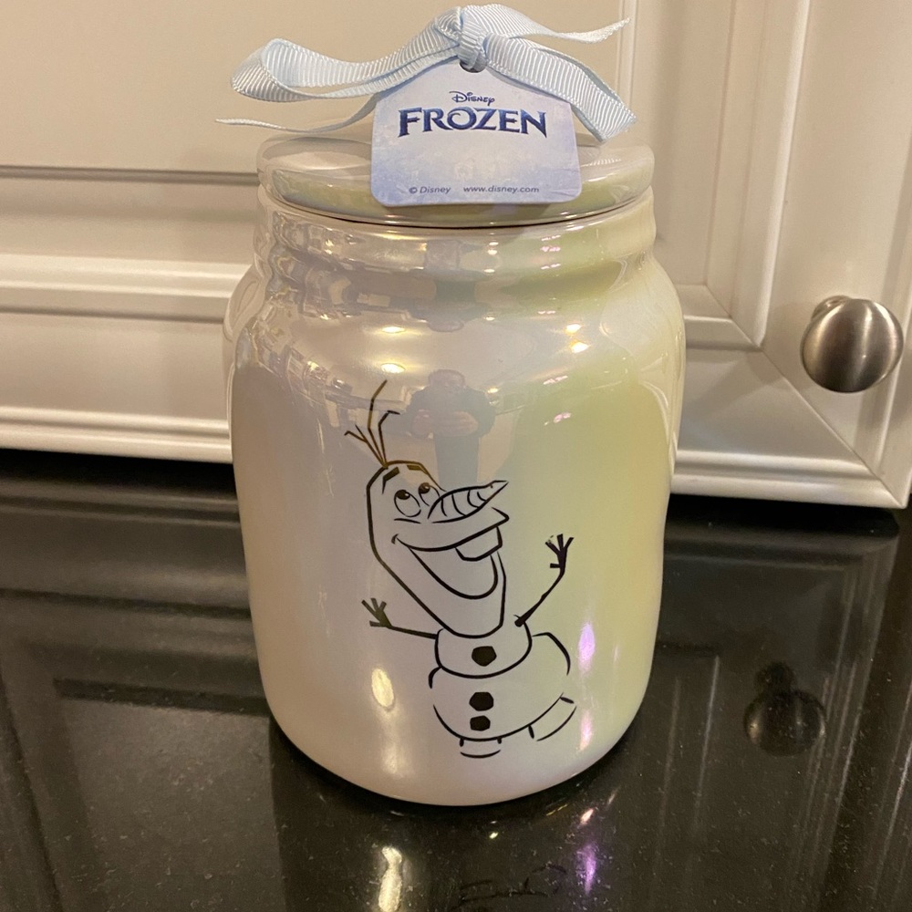 ☃️🆕Rae Dunn Disney Frozen Olaf Canister☃️ - Picture 2 of 6